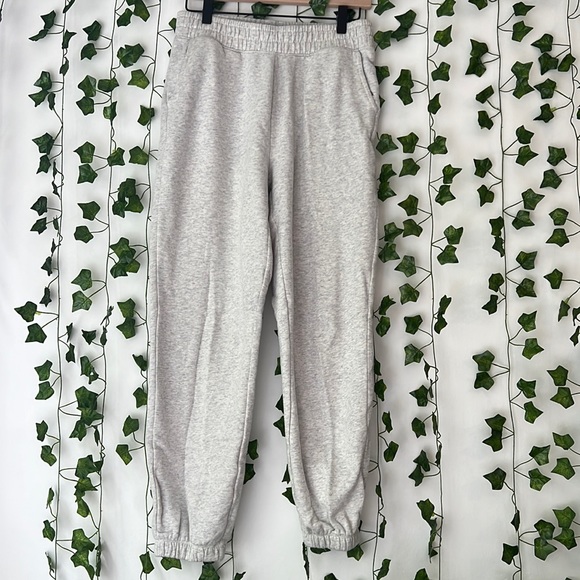 American Eagle Outfitters Pants - American Eagle grey Sweatpants
